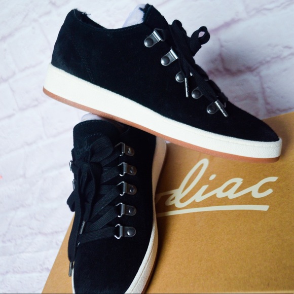 SOLD OUT. - Picture 5 of 7